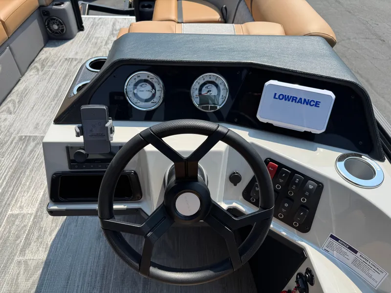 Slide: The Image of Crest Classic 220 2025 - 12