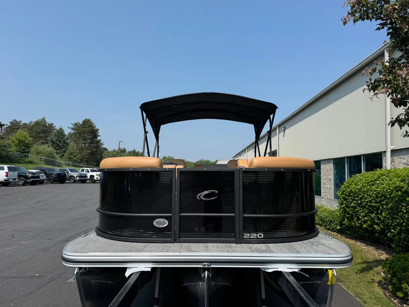 Slide: The Image of Crest Classic 220 2025 - 3