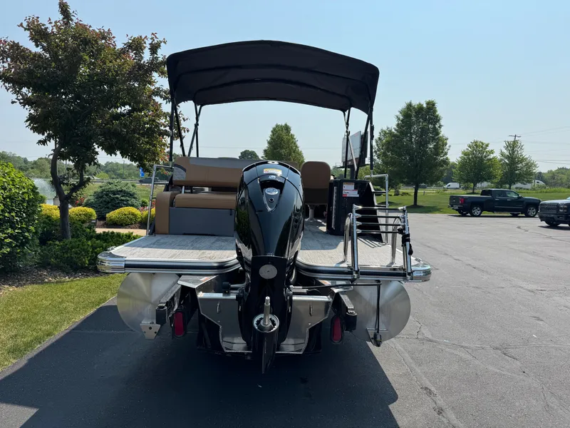 Slide: The Image of Crest Classic 220 2025 - 5