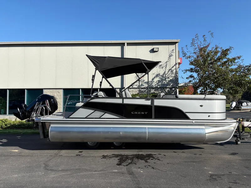 The Image of Crest Conquest 215 SLSC 2026 - 1