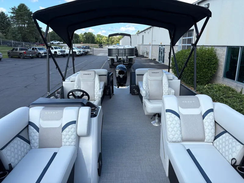 Slide: The Image of Crest Conquest 230 SLC 2026 - 17