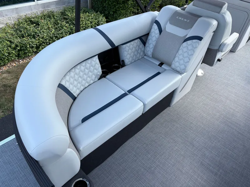 Slide: The Image of Crest Conquest 230 SLC 2026 - 8