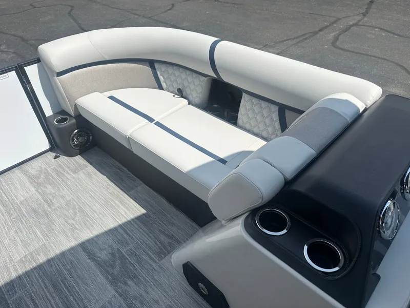 Slide: The Image of Crest Conquest 230 2026 - 14