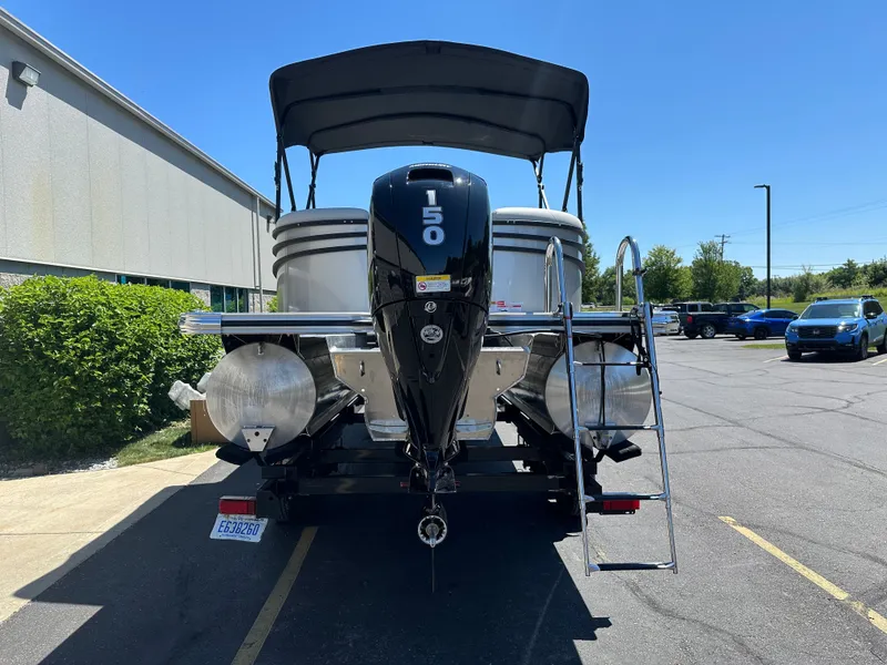 Slide: The Image of Crest Conquest 230 SLC 2026 - 5