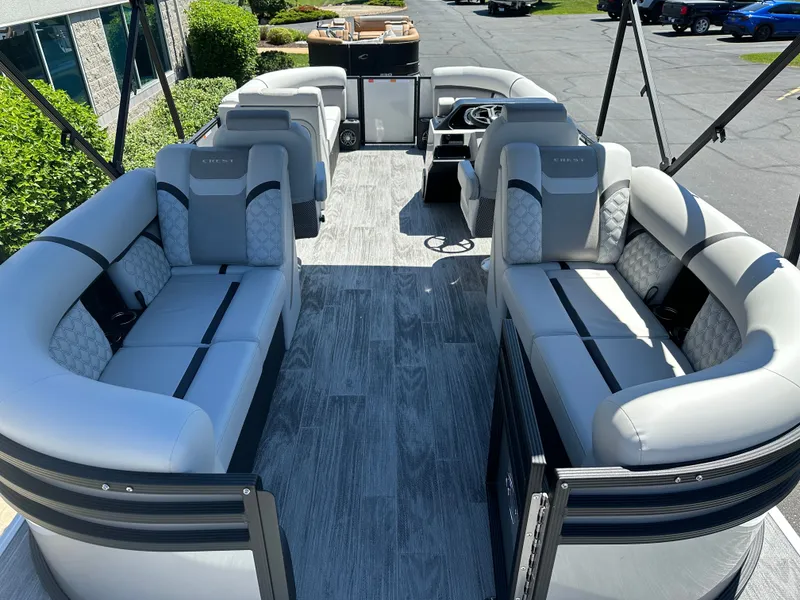 Slide: The Image of Crest Conquest 230 SLC 2026 - 6