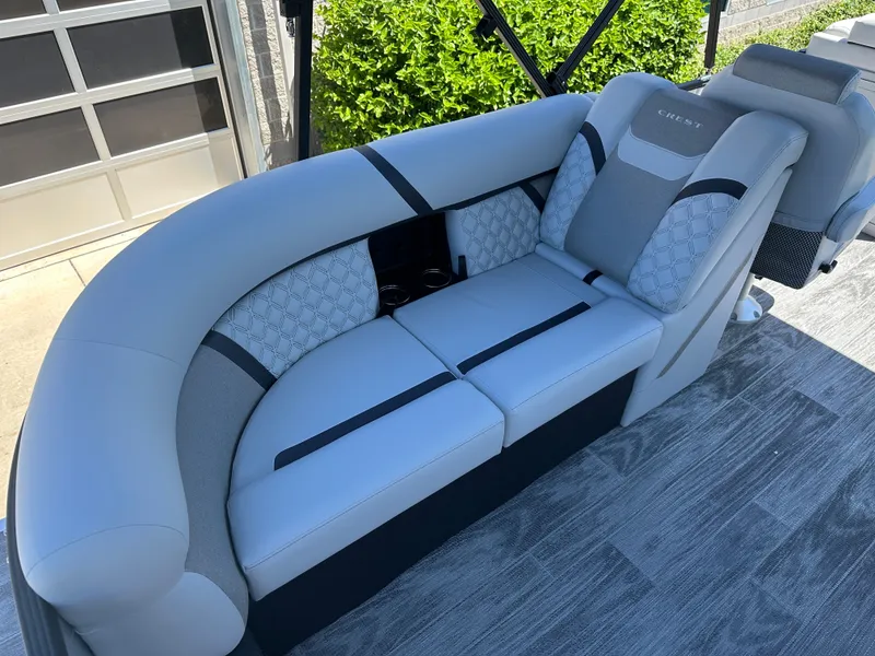 Slide: The Image of Crest Conquest 230 SLC 2026 - 7