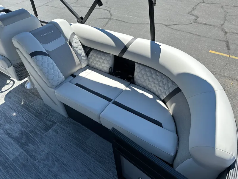 Slide: The Image of Crest Conquest 230 SLC 2026 - 8