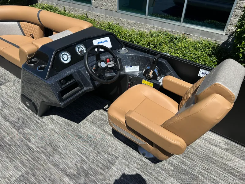 Slide: The Image of Crest Conquest 230 SLS 2026 - 10