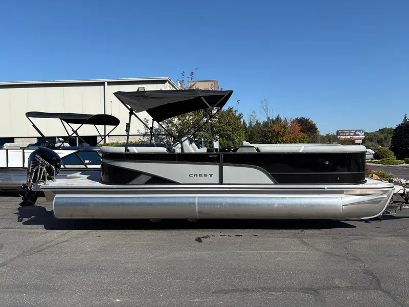 The Image of Crest Conquest 250 SLC 2026 - 1