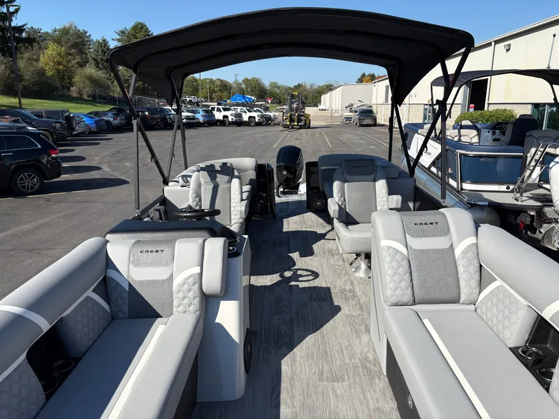 Slide: The Image of Crest Conquest 250 SLC 2026 - 19