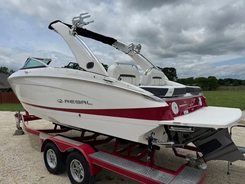 Slide: The Image of Regal LS4 Surf 2019 - 3