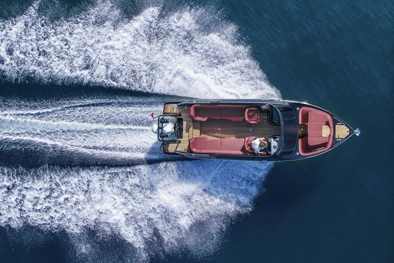 Slide: The Image of Cranchi E26 Rider 2026 - 29