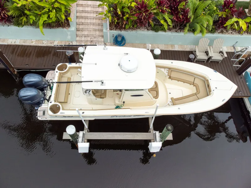 Slide: The Image of Scout 275 LXF 2015 - 4