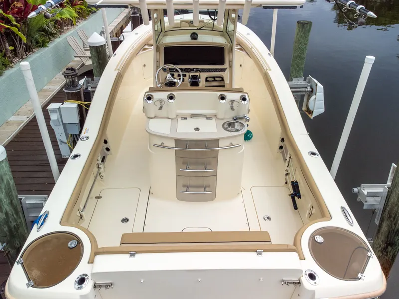 Slide: The Image of Scout 275 LXF 2015 - 8