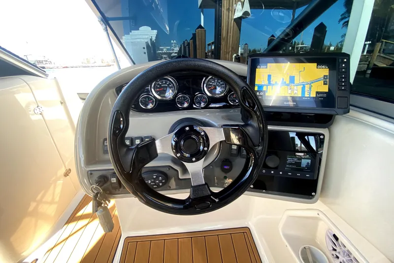 Slide: The Image of Steering console of 2006 Monterey 263 Explorer Sport with GPS and gauges. - 26