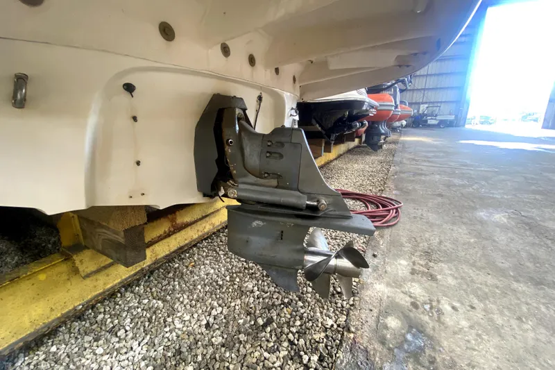 Slide: The Image of 2006 Monterey 263 Explorer Sport boat propeller in a storage facility. - 43