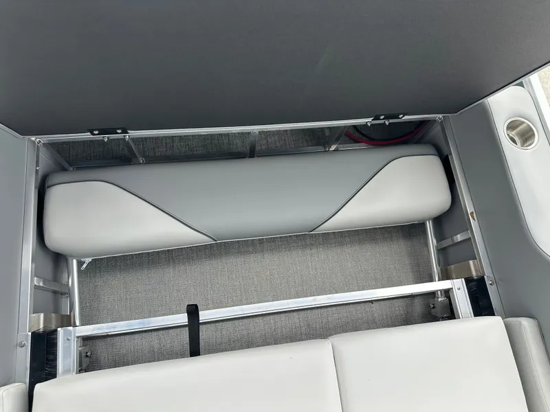 Slide: The Image of Avalon VNT VRB21 2026 - 30