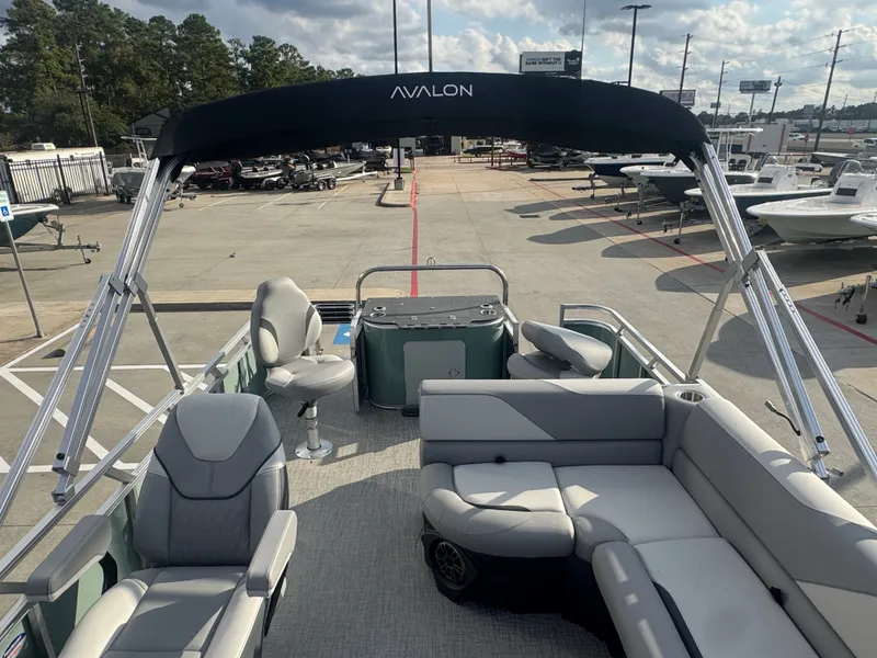 Slide: The Image of Avalon Venture 85 Quad Fish - 21' 2026 - 28