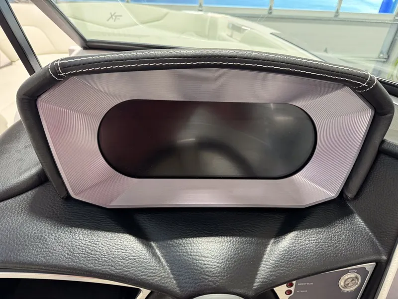 Slide: The Image of MasterCraft XT24 2024 - 16