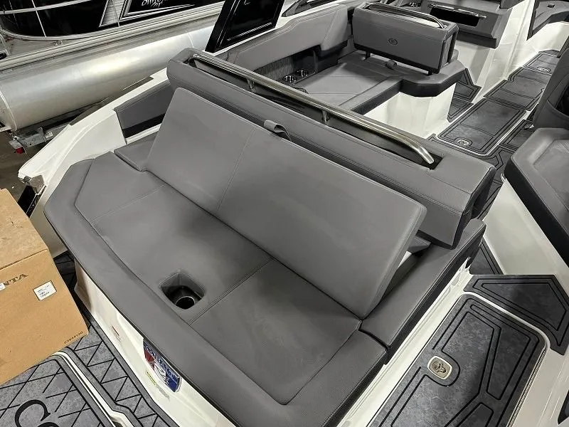 Slide: The Image of R Series R4 2026 - 9