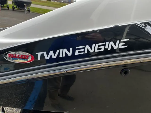 Slide: The Image of Yamaha 212X 2012 - 11