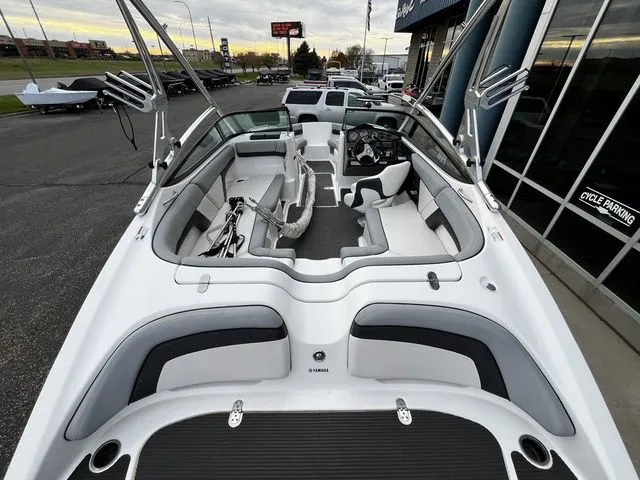 Slide: The Image of Yamaha 212X 2012 - 14