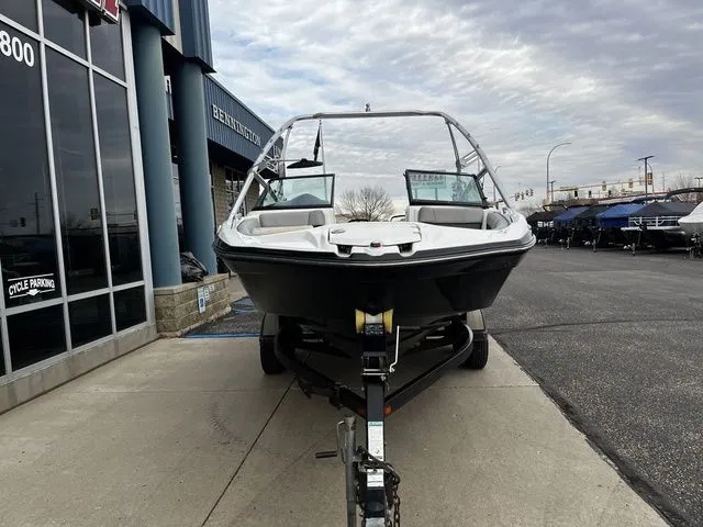 Slide: The Image of Yamaha 212X 2012 - 6