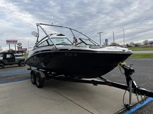 Slide: The Image of Yamaha 212X 2012 - 7