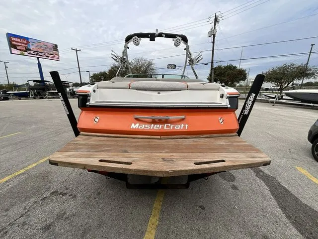 Slide: The Image of MasterCraft X35 SS 2010 - 5