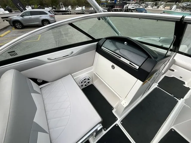 Slide: The Image of MasterCraft X35 SS 2010 - 9