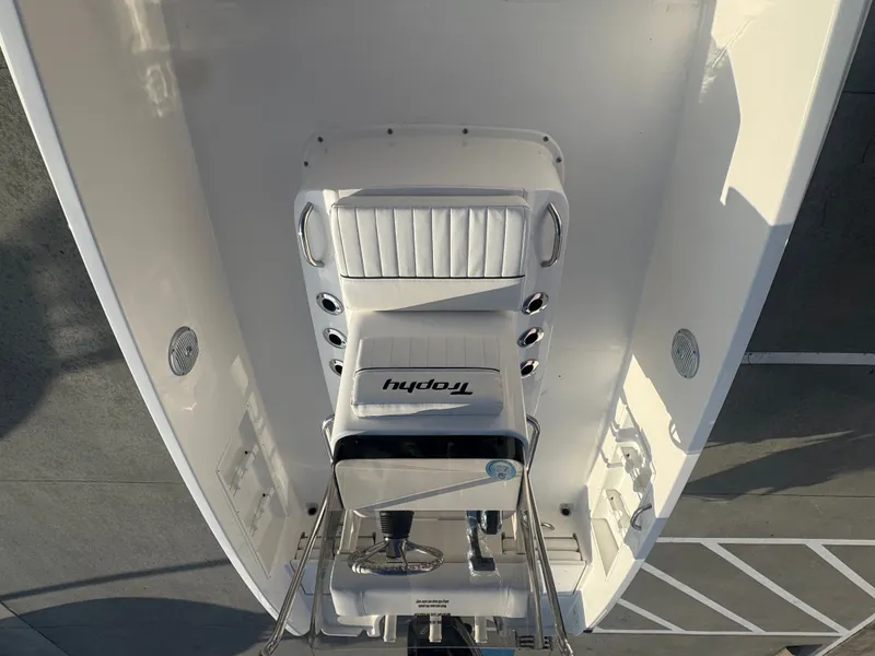 Slide: The Image of Bayliner T18LE 2025 - 15