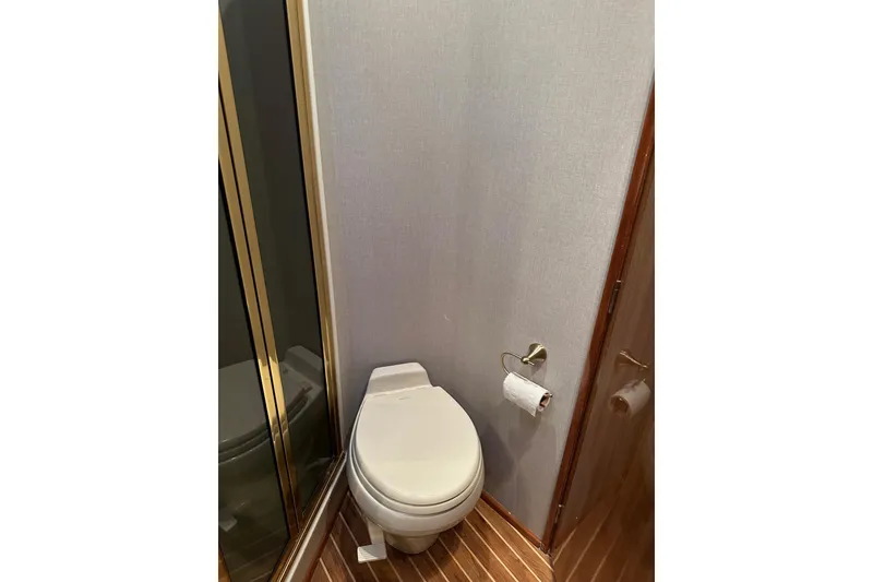 Slide: The Image of Viking 45 CAPT BAB - Cockpit - 29