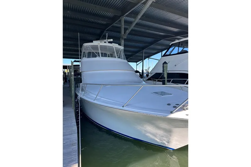 Slide: The Image of Viking 45 CAPT BAB - Exterior - 5