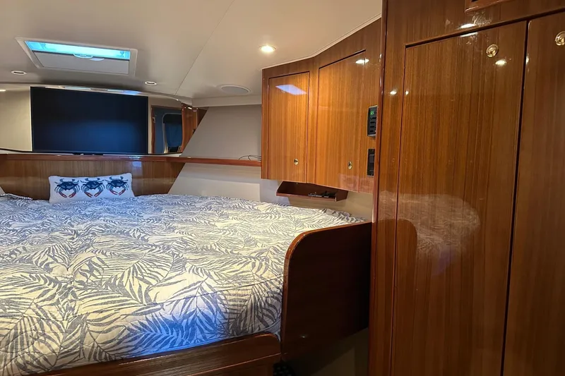Slide: The Image of Viking 45 CAPT BAB - Master Stateroom - 61