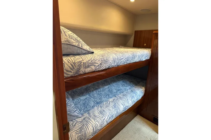 Slide: The Image of Viking 45 CAPT BAB- Guest Cabin - 67