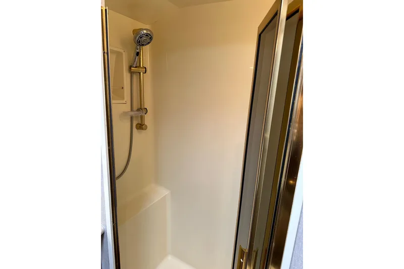 Slide: The Image of Viking 45 CAPT BAB- Guest/Day Head - 76