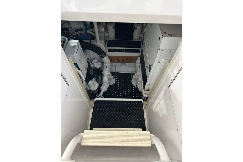 Slide: The Image of Viking 45 CAPT BAB- Engine Room - 79