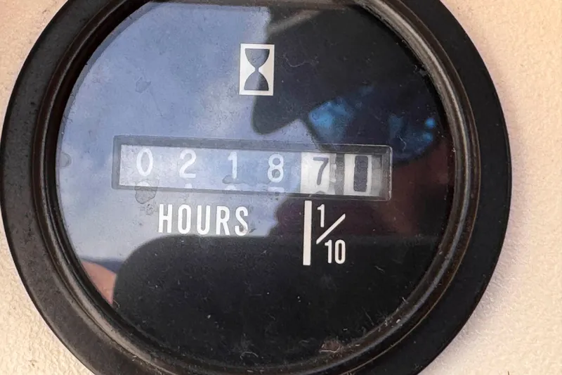 Slide: The Image of Hour meter showing 218.7 hours on 2017 NauticStar 1810 NauticBay boat. - 25