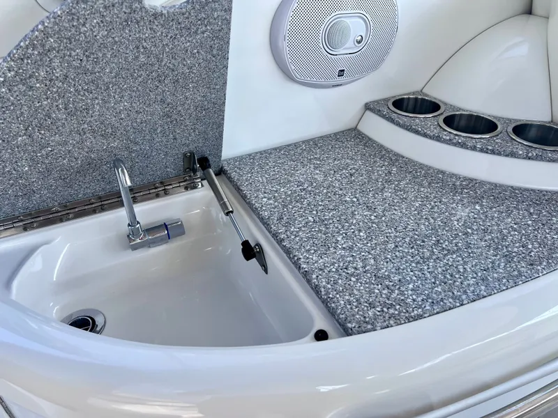 Slide: The Image of Formula 34 Performance Cruiser 2006 - 19