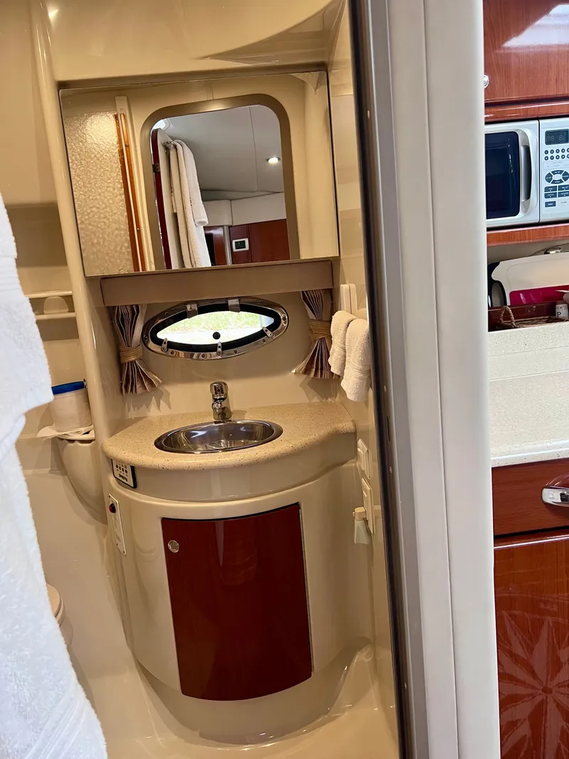 Slide: The Image of Formula 34 Performance Cruiser 2006 - 33