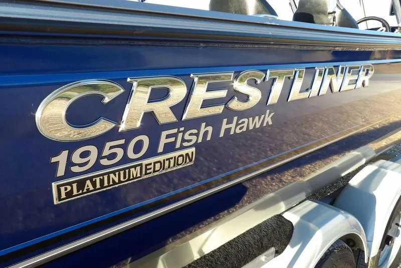 Slide: The Image of 2018 Crestliner 1950 Fish Hawk WT Platinum Edition boat, close-up view. - 64