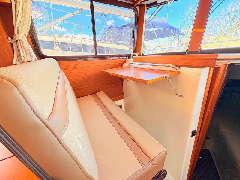 Slide: The Image of Ranger Tug 31 Command Bridge 2022 - 19