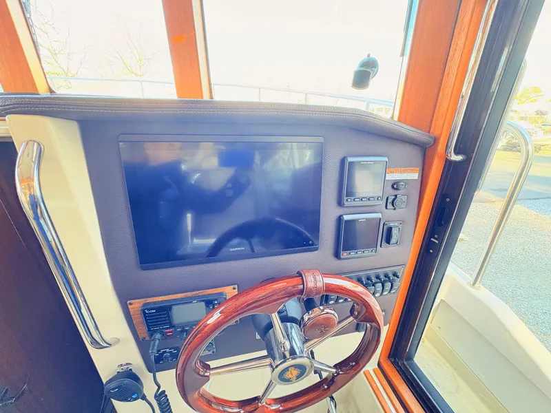 Slide: The Image of Ranger Tug 31 Command Bridge 2022 - 23