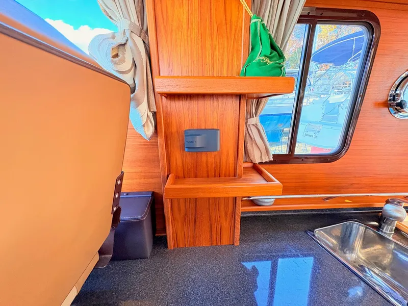 Slide: The Image of Ranger Tug 31 Command Bridge 2022 - 26