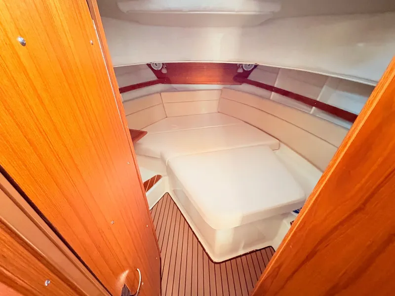 Slide: The Image of Ranger Tug 31 Command Bridge 2022 - 27