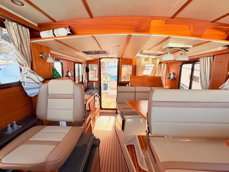 Slide: The Image of Ranger Tug 31 Command Bridge 2022 - 31