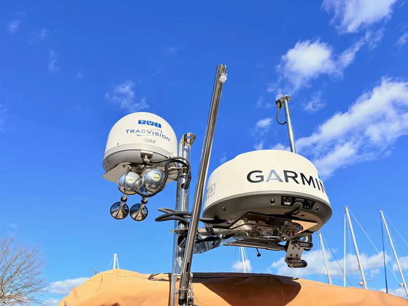 Slide: The Image of Ranger Tug 31 Command Bridge 2022 - 39