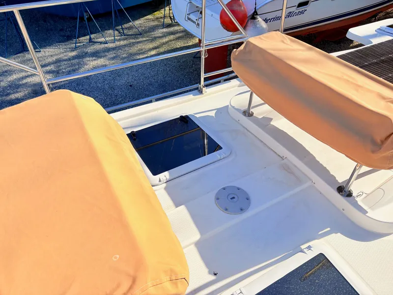 Slide: The Image of Ranger Tug 31 Command Bridge 2022 - 40