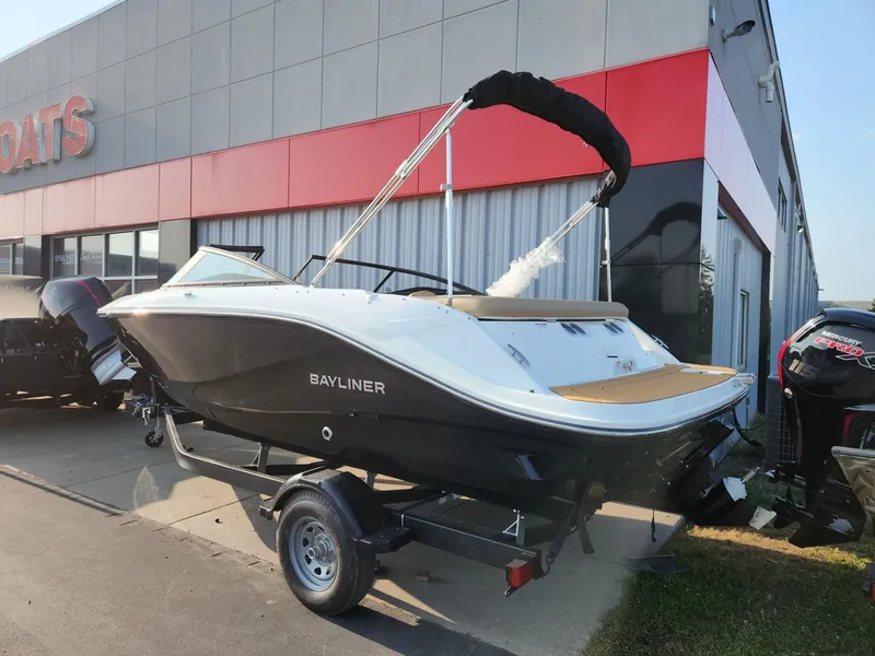 The Image of Bayliner V20i 2025 - 1