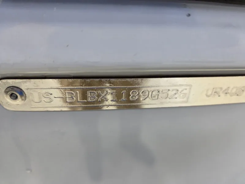 Slide: The Image of Bayliner VR4 Bowrider OB 2026 - 28